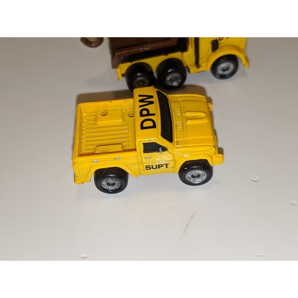 Lot 4 Vintage Galoob Micro Machines Construction Trucks Yellow Black - Picture 3 of 9